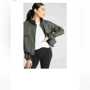 Athleta Canopy Parachute Jacket Mountain Olive Size Medium Women’s